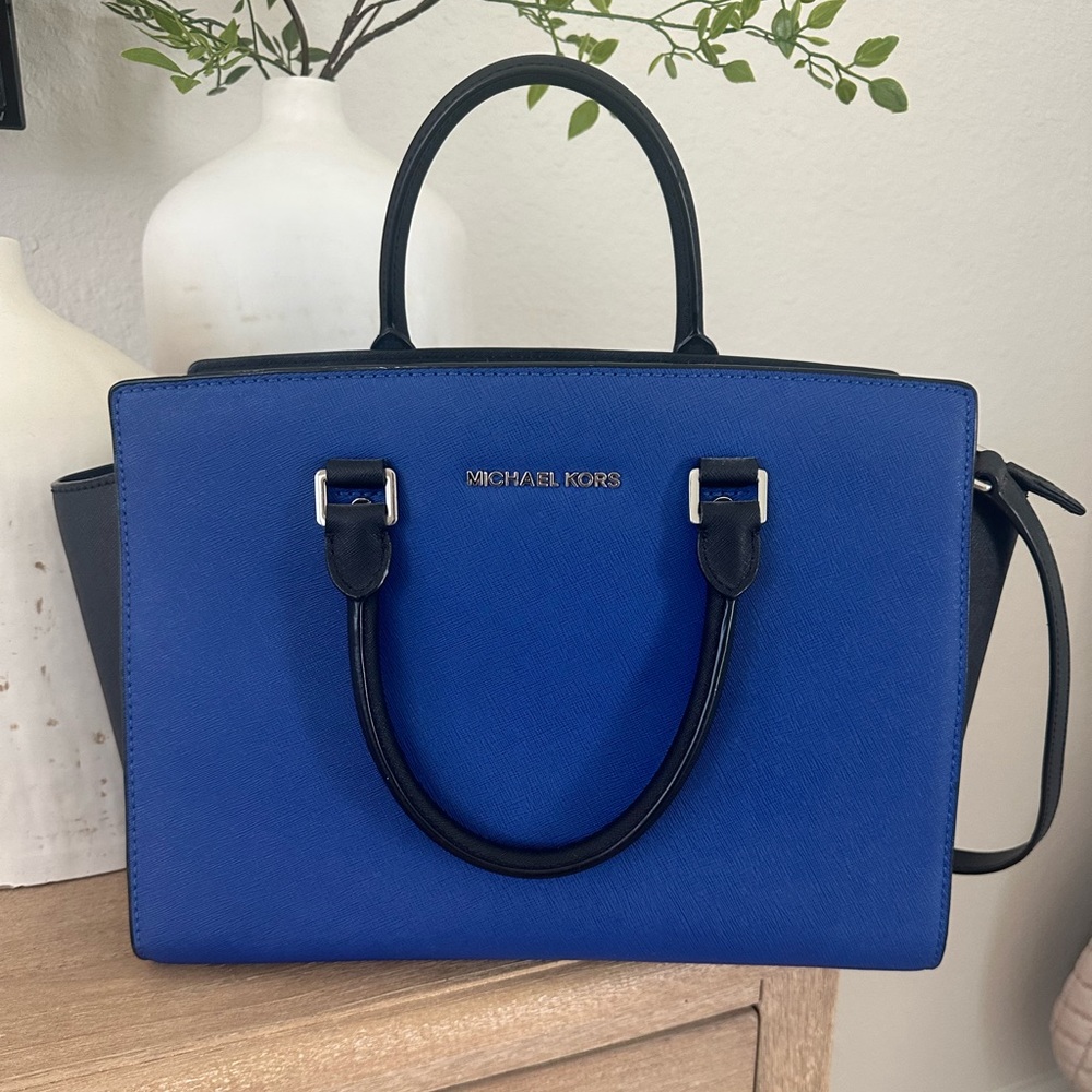 Michael Kors Selma Bag